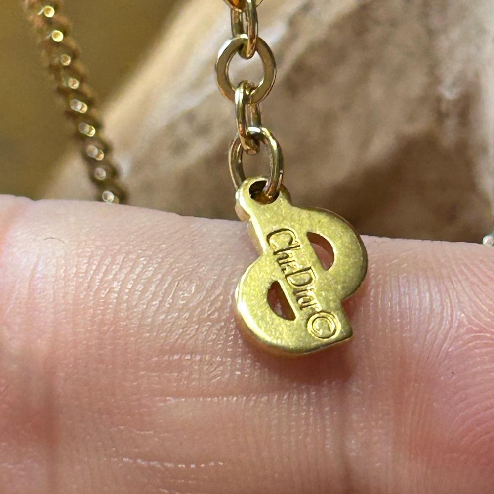 Christian Dior Vintage Diamond Shaped Pendant Necklace - Picture 3 of 9